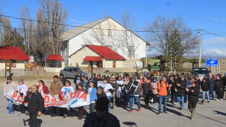 Marcharon por el soldado muerto en Zapala