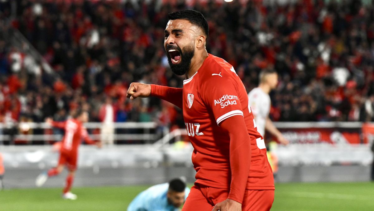 Alexis Canelo fue el encargado de darle un triunfo clave al Rojo.