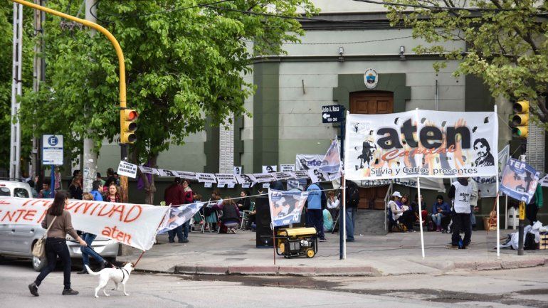 Alto acatamiento docente en la primera jornada de paro de ATEN