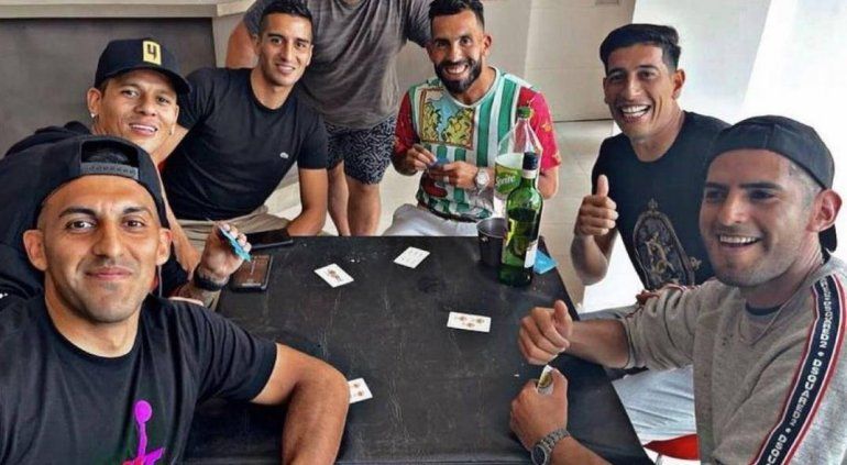 ¡Quiero vale cuatro! Wanchope pasó a despedirse de sus compañeros.