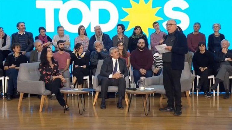 Paenza propuso un método para que Alberto y CFK sumen votos y fue comparado con el polémico telar