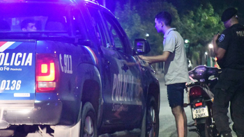 salia del boliche, le dieron una punalada en el pecho y murio salia del boliche, le dieron una punalada en el pecho y murio