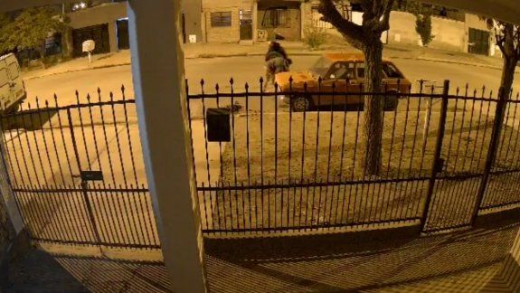 El modus operandi de los roba ruedas en Cipolletti