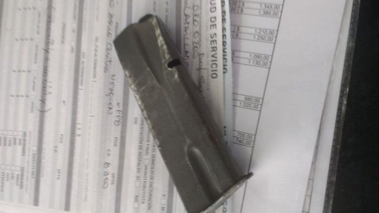 Le rompieron la ventanilla con un cargador y se llevaron más de 230 mil pesos