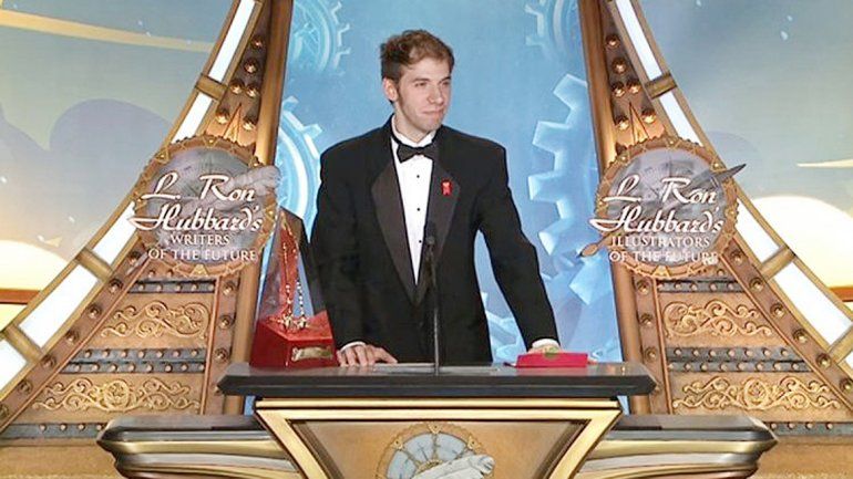 Massaro realiza dibujos de género fantástico que asombran al mundo.