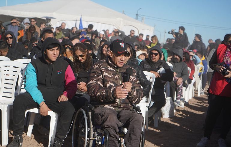 José Lorenzo alcanzó el sueño de tener su propio terreno. José Lorenzo alcanzó el sueño de tener su propio terreno.
