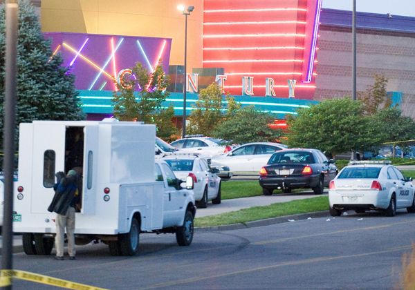 Masacre en estreno de Batman: 12 muertos y 59 heridos