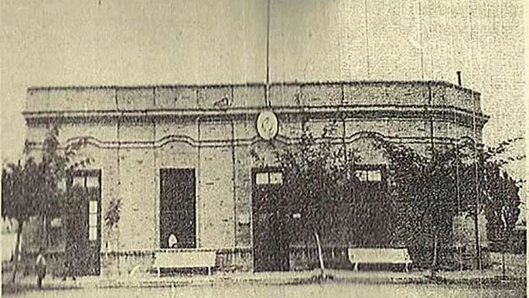 Antes del hospital funcionaba la Asistencia Pública en la esquina de 12 de Septiembre y Láinez.