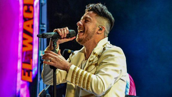 Multan al cuartetero Damían Córdoba por no respetar los protocolos en un show