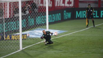 sosa le atajo un penal a villa y el rojo y boca empataron 1 a 1 sosa le atajo un penal a villa y el rojo y boca empataron 1 a 1