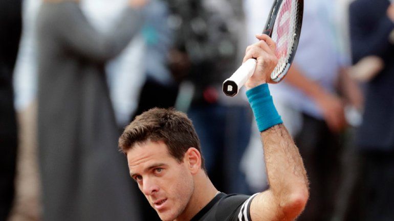 Del Potro avanza y ya está en la tercera ronda del Grand Slam francés.