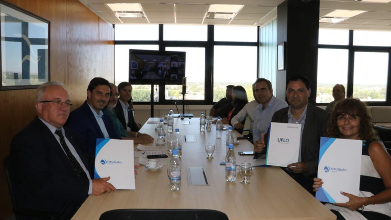 La Municipalidad de Neuquén firmó un acuerdo con tres universidades