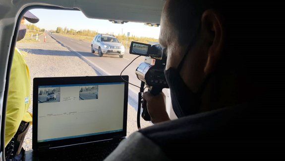 Radar móvil comenzará a hacer multas por exceso de velocidad