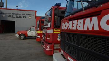 El allanamiento registró un sector del cuartel de los bomberos de Allen. El allanamiento registró un sector del cuartel de los bomberos de Allen.