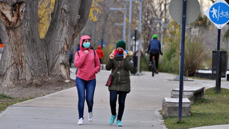 Neuquén sumó once nuevos contagios y la curva llegó a los 800