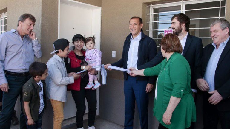 Cien familias de San Martín ya disfrutan de su techo propio