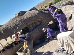 neuquen, tierra de godzilla: la replica del cocodrilo marino mas grande del mundo neuquen, tierra de godzilla: la replica del cocodrilo marino mas grande del mundo