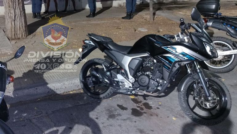 Atrapan a dos adolescentes que robaban una moto en pleno centro