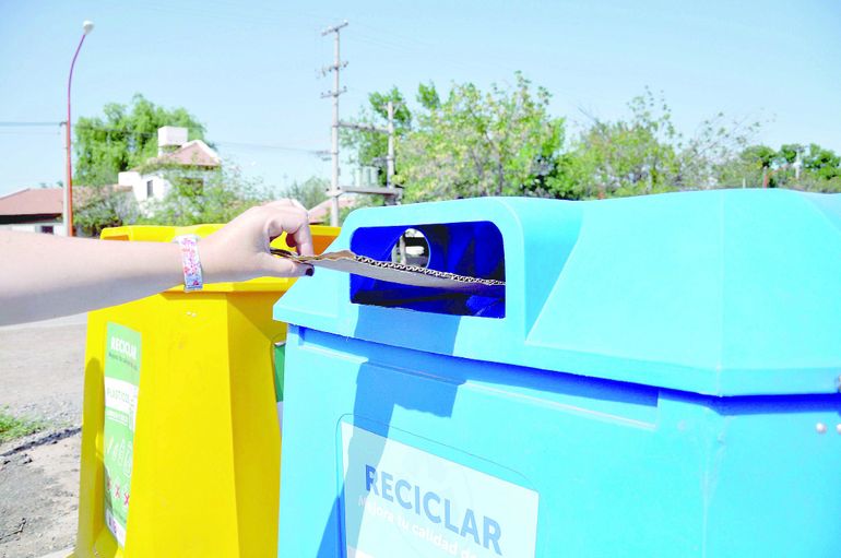 El Municipio instalará nuevos puntos limpios en distintos sectores de la ciudad que favorezca la continuación del reciclaje de desechos. El Municipio instalará nuevos puntos limpios en distintos sectores de la ciudad que favorezca la continuación del reciclaje de desechos.