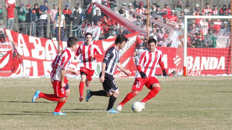 El clásico quedó mano a mano en el 2015 y dejó secuelas.