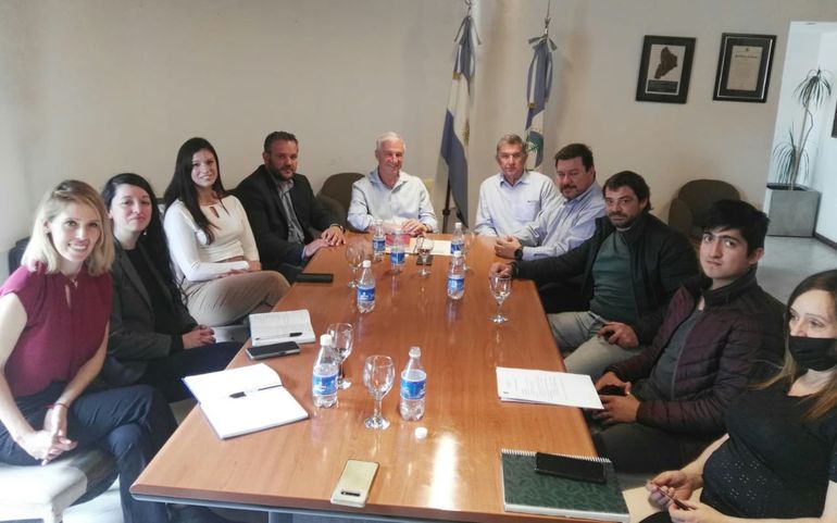 Las cámaras empresarias apoyaron a El Chañar en la sanción a petroleras