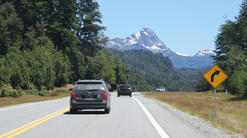 Ni 80 ni 120 km/h: la velocidad a la que recomienda conducir para ahorrar combustible, según los expertos | LM Neuquen Ni 80 ni 120 km/h: la velocidad a la que recomienda conducir para ahorrar combustible, según los expertos