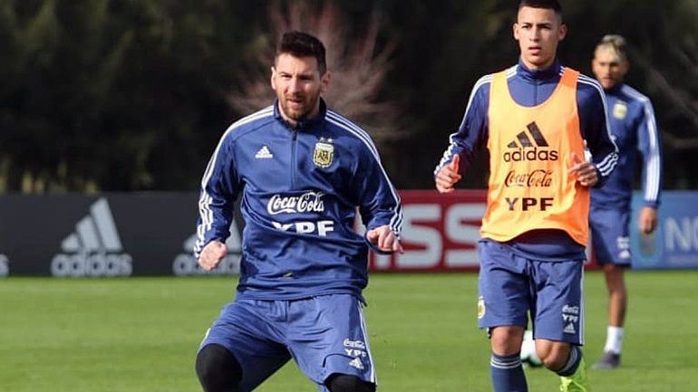 Con Lio Messi, la Selección trabajó  en doble turno