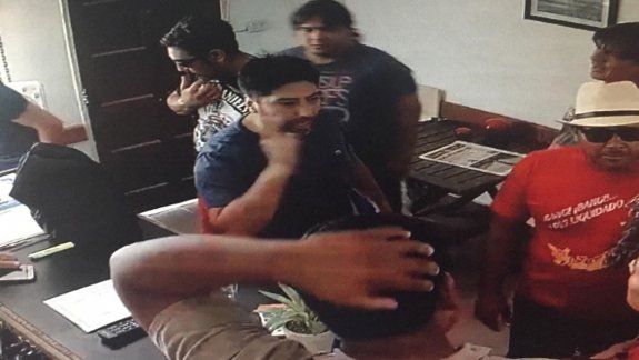 Empezó el juicio por el apriete del abogado en el lavadero