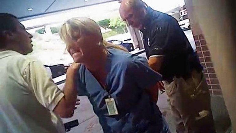 Enfermera se negó al pedido policial y quedó presa. Luego la liberaron.