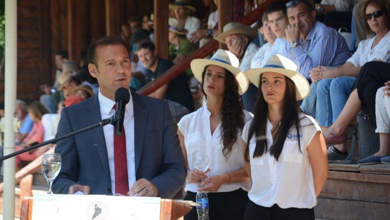 Gutiérrez participó de la Expo Rural con anuncios para el campo