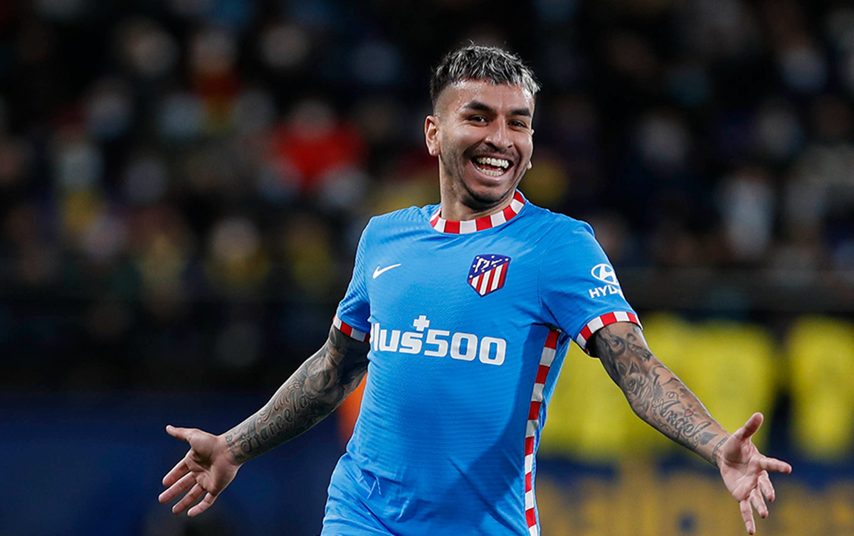 El golazo de media cancha de Ángel Correa a Rulli