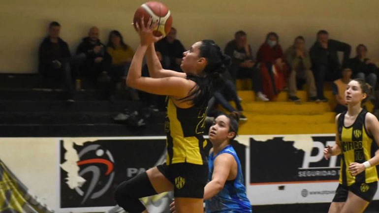 Las Decanas le ganaron a Centro Español en El Templo