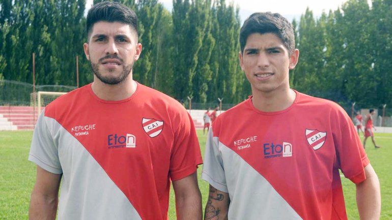 Los dos nuevos refuerzos se presentaron ayer. &nbsp;