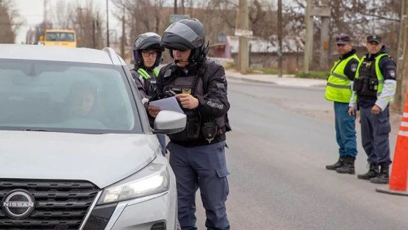 El Ejecutivo promulgó leyes clave para combatir el delito en Neuquén