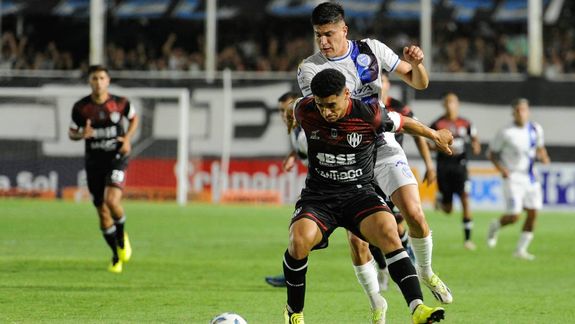 Copa de la Liga: el insólito gol en contra de Central Córdoba
