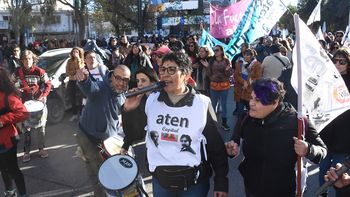 convocan a organizarse en neuquen contra el protocolo de patricia bullrich y las medidas de javier milei convocan a organizarse en neuquen contra el protocolo de patricia bullrich y las medidas de javier milei