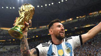 messi tras ser campeon del mundo: voy a seguir unos partidos mas con argentina messi tras ser campeon del mundo: voy a seguir unos partidos mas con argentina