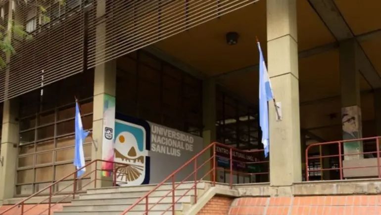 La Justicia de San Luis otorgó a la docente acusada una probation de dos años con tareas comunitarias y control judicial. La Justicia de San Luis otorgó a la docente acusada una probation de dos años con tareas comunitarias y control judicial.