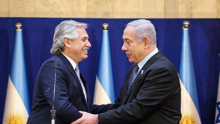Alberto Fernández recordó la AMIA con el líder israelí