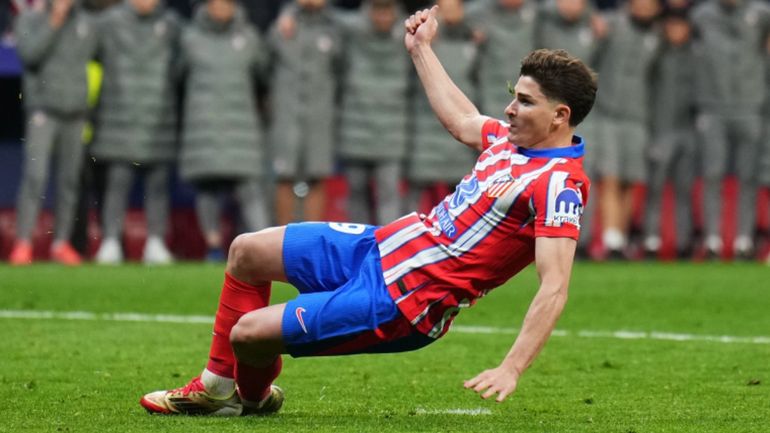 Julián Álvarez tropezó al momento de patear el penal Julián Álvarez tropezó al momento de patear el penal