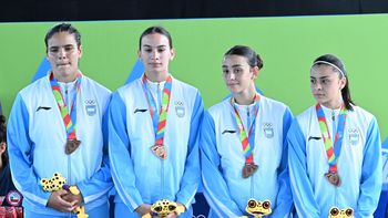 Amparo Arévalo vuelve a Neuquén con la medalla de bronce. Foto: Sergio Dovio. Amparo Arévalo vuelve a Neuquén con la medalla de bronce. Foto: Sergio Dovio.