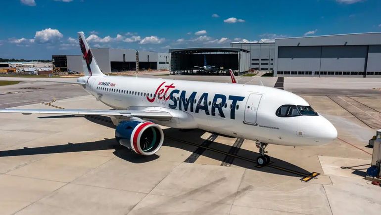 JetSMART Airlines, fue considerada la mejor aerolínea ultra low cost de Sudamérica, según SKYTRAX en 2021 y 2023.