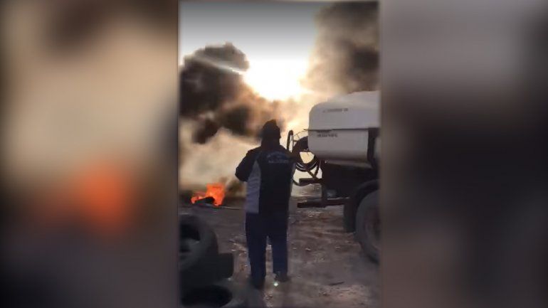 Crearon un microbasural en La Meseta y quemaron 10 cubiertas