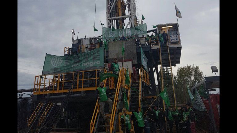 ATE Río Negro bloquea los accesos a los pozos petroleros