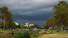 Sigue este domingo la alerta amarilla por tormentas en Neuquén: lluvias fuertes y a qué hora se espera lo peor | LM Neuquen Sigue este domingo la alerta amarilla por tormentas en Neuquén: lluvias fuertes y a qué hora se espera lo peor