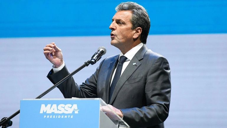 Sergio Massa prepara sus ejes para el debate presidencial. Sergio Massa prepara sus ejes para el debate presidencial.