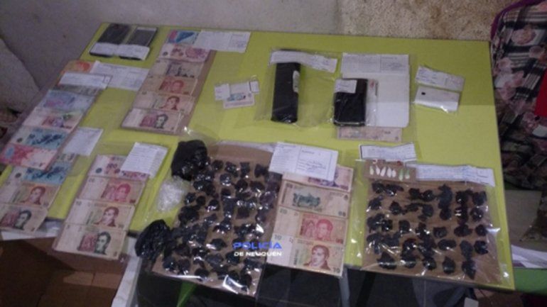 Tres detenidos tras un allanamiento en un kiosco narco de Cuenca XV