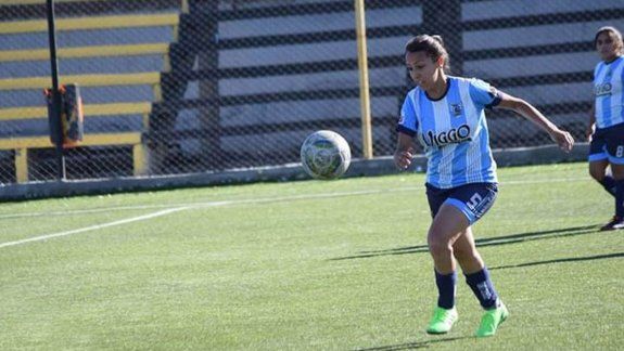 el futbol femenino de lifune se planto por la lesion de una jugadora