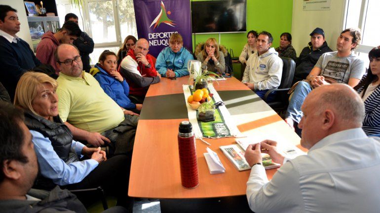 Chani Sapag conversó en Ciudad Deportiva con referentes del deporte.&nbsp;