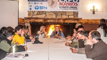 Compromiso público-privado: Diego García Rambeaud, Luciana Ortiz Luna y Cecilia de Larminat (SRN) encabezaron el encuentro para consolidar una agenda de trabajo conjunto ante el cambio climático. Foto: SRN Compromiso público-privado: Diego García Rambeaud, Luciana Ortiz Luna y Cecilia de Larminat (SRN) encabezaron el encuentro para consolidar una agenda de trabajo conjunto ante el cambio climático. Foto: SRN